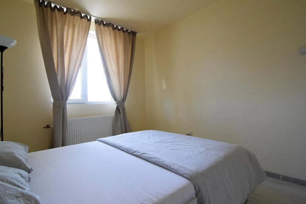 Gara De Nord - Resedinta Lui Calin Apartment Bucharest Romania
